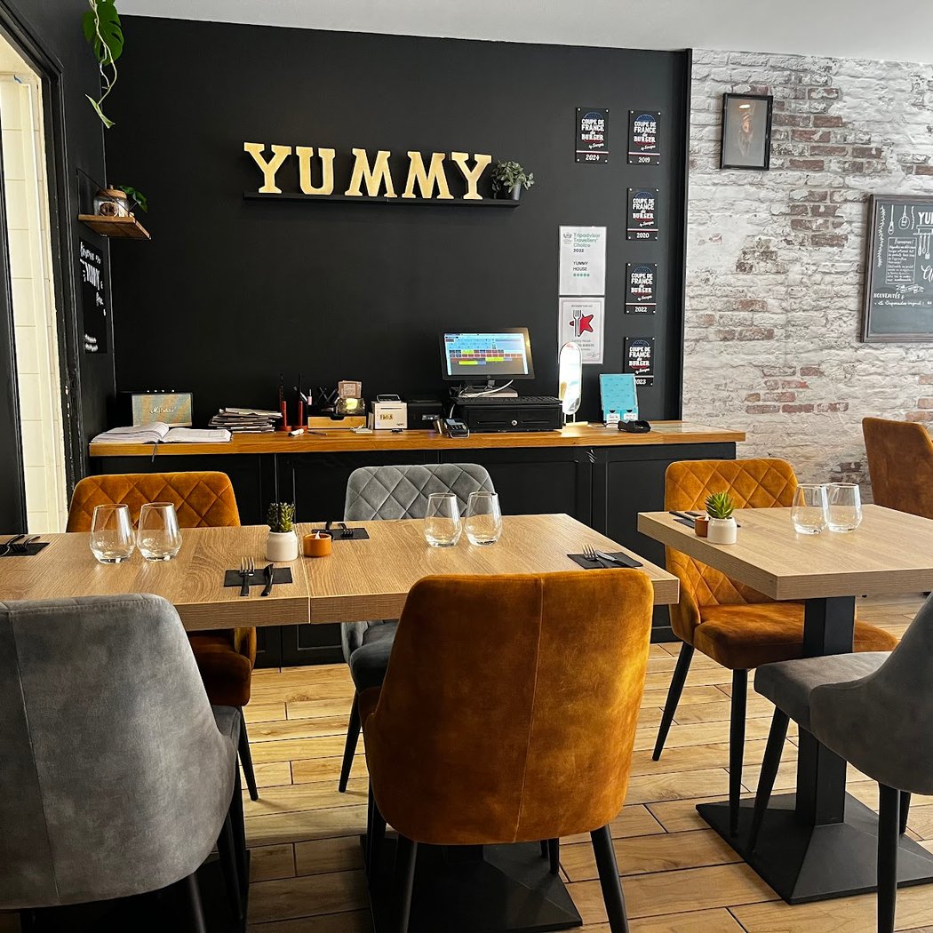 Restaurant « Yummy House » Fontainebleau 2